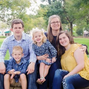 Meet your Posher, Lacie